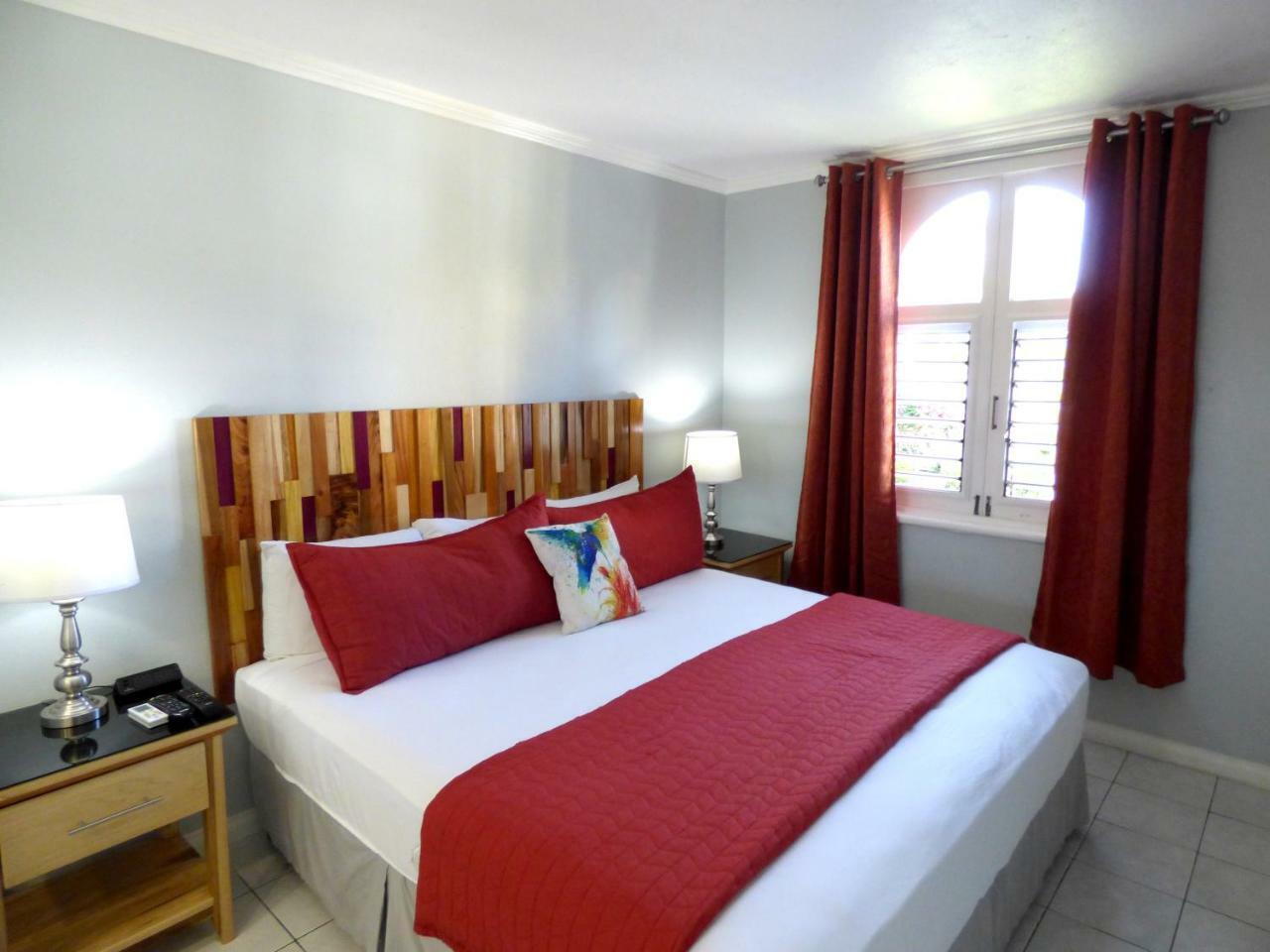 Beach One Bedroom Suite A17 Ocho Rios Bagian luar foto